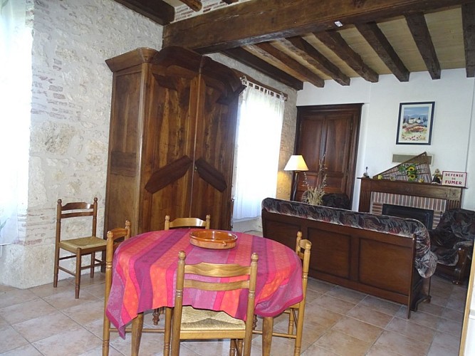 HLOAQU047FS0006E_grande2