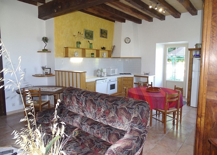 HLOAQU047FS0006E_grande3