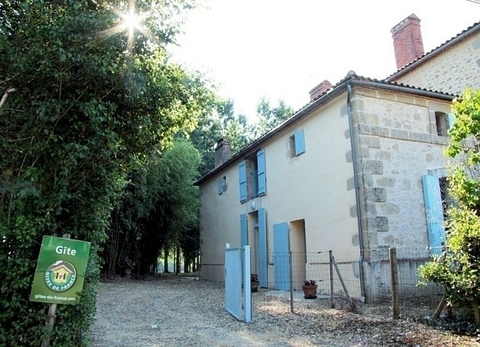 HLOAQU047FS00070_PUYSSERAMPION_724002_5