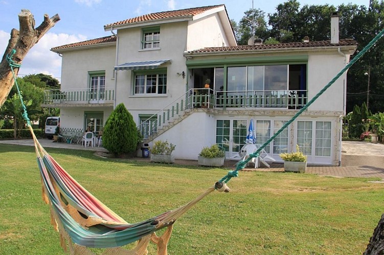 miramont de guyenne-gite les bananiers-facade 2