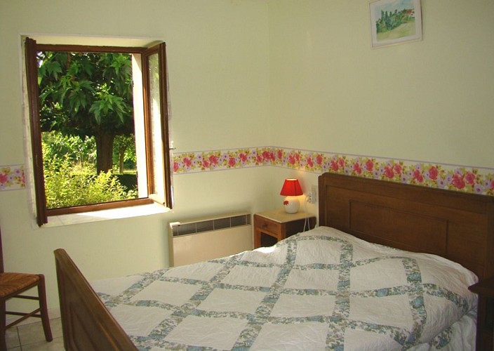 HLOAQU047FS000GV_LGC051B_laussou_chambre1