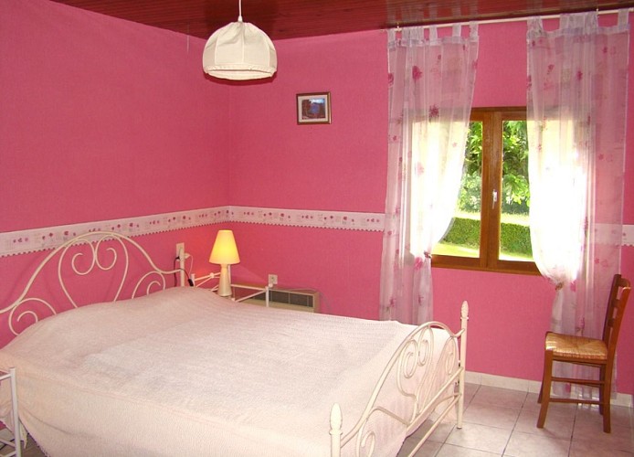 HLOAQU047FS000GV_LGC051B_laussou_chambre2