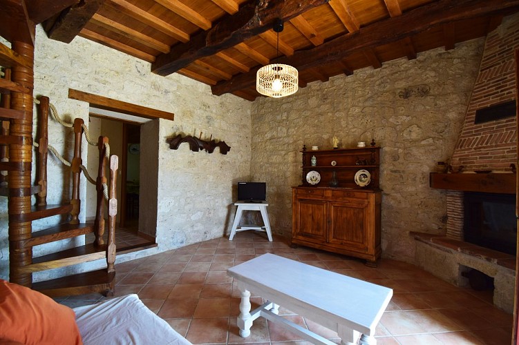 HLOAQU047FS000KT-2025-6