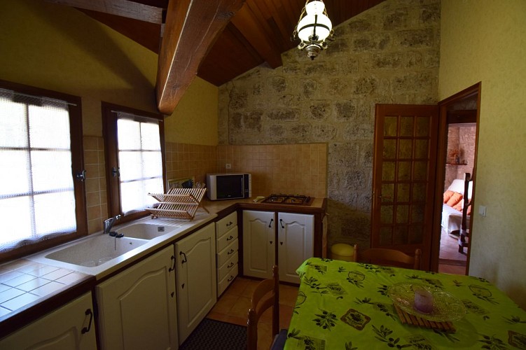 HLOAQU047FS000KT-2025-8