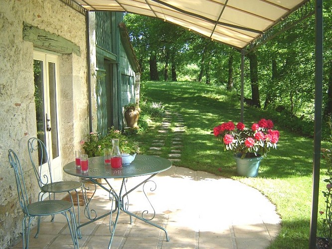 HLOAQU047FS000KU_LGM255_CASTELLA_terrasse