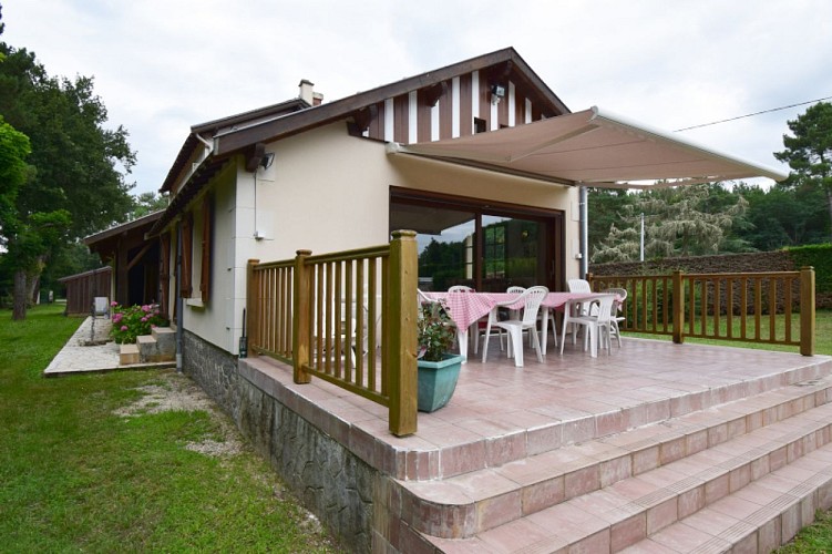 HLOAQU047FS000NB_LGM545_2