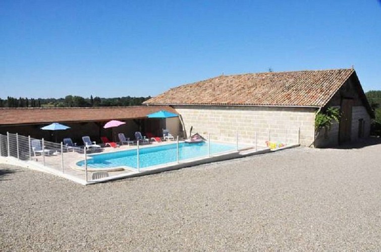 fissou-lavergne-piscine