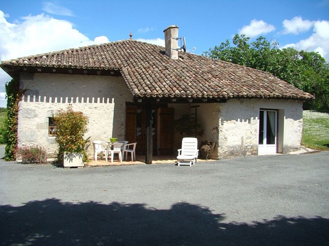 HLOAQU047FS002KK_LGC130_BEAUGAS_gîte