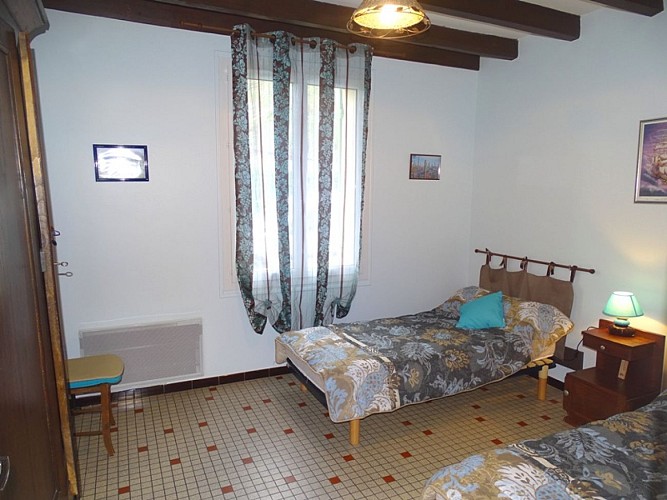 HLOAQU047FS002NV_grande9