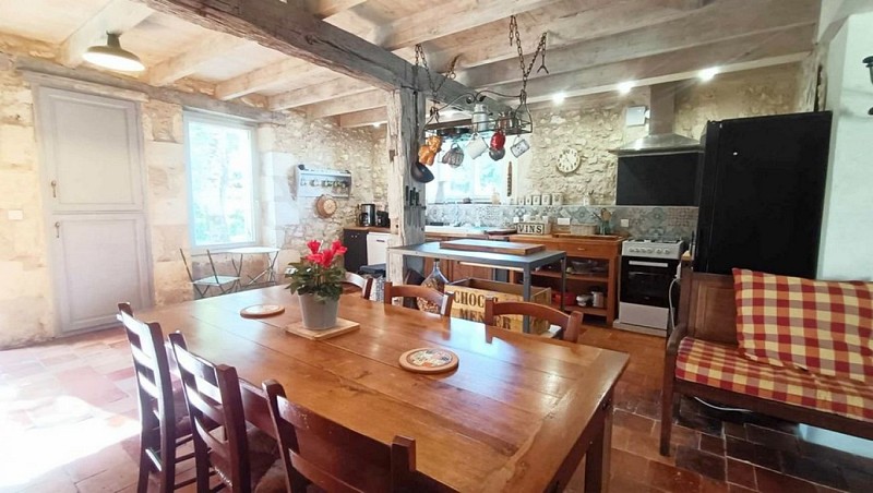 la sauvetat du dropt-la veille maison-salle a manger et cuisine 2