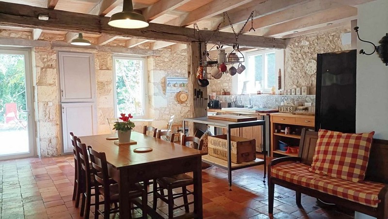 la sauvetat du dropt-la veille maison-salle a manger et cuisine 1