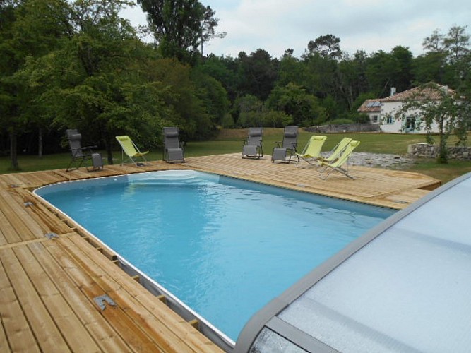 Moulin-Caillerot-piscine