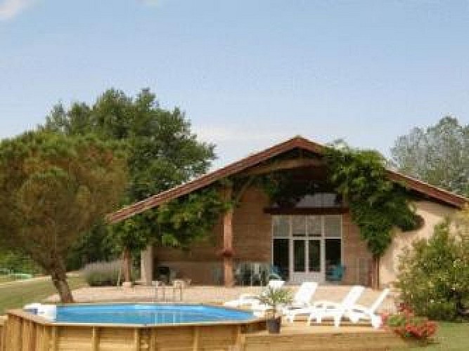 Ferme de Douzon - Gîte Le Soleil Levant