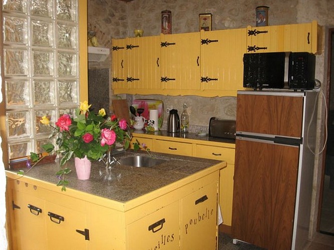 CoeurdeBastides_Hébergements_GiteRouquet_Cuisine_20161217 (800x600)