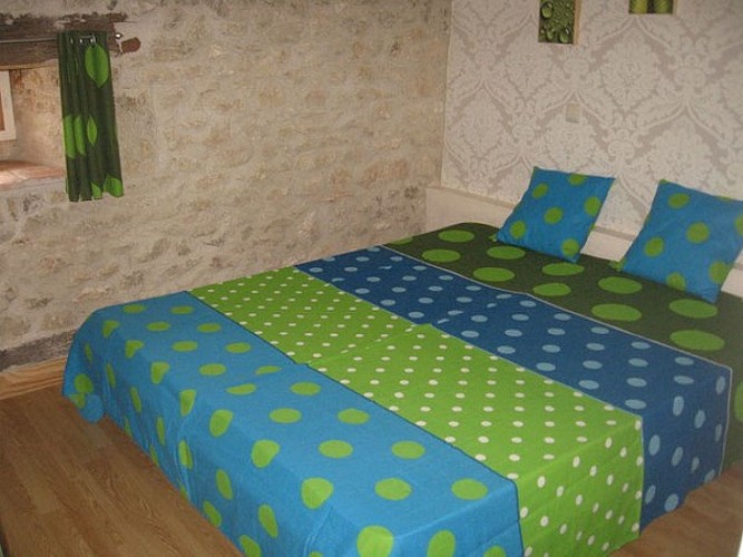 CoeurdeBastides_Hébergements_GiteRouquet_Chambre1 étage_20161217 (800x600)