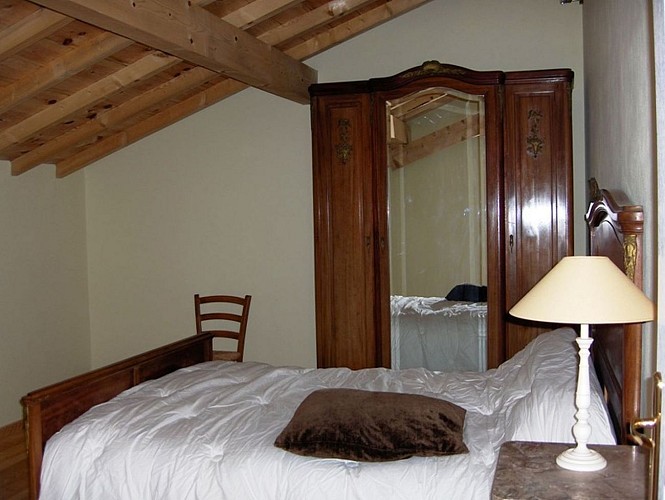 Location Arreguy San Miguel -06 - Chambre lit double blanc - St Etienne de Baïgorry