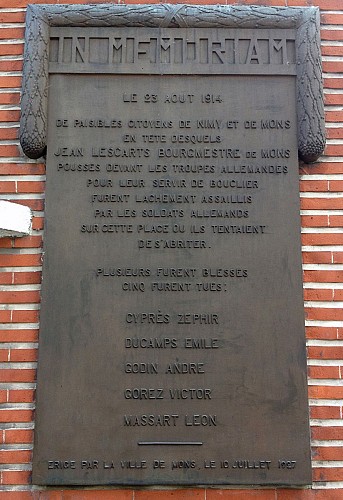 Commemorative plaque on the Place des Martyrs 