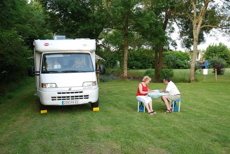 Aire de stationnement de Civrac-de-Blaye