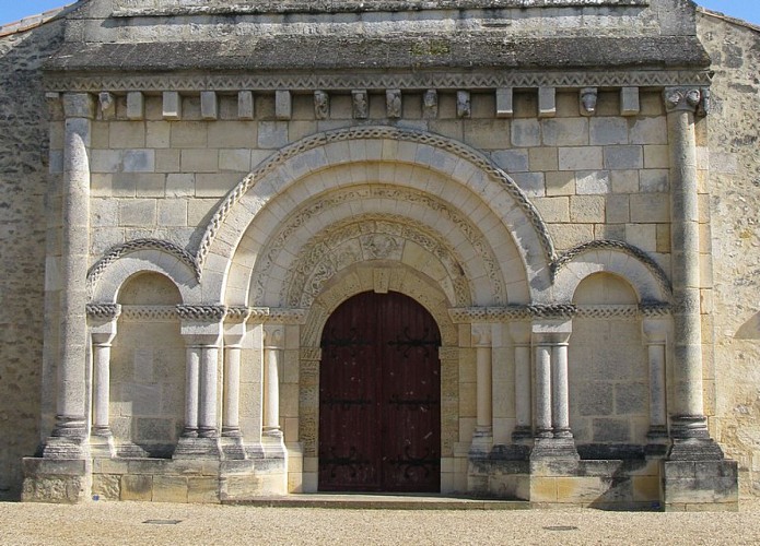 Eglise de Cubnezais - portail