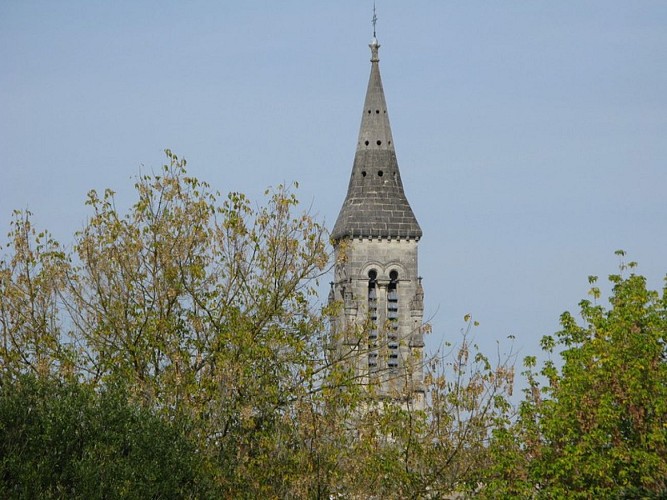 Vue eglise Donnezac