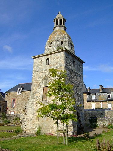 Le Vieux Clocher