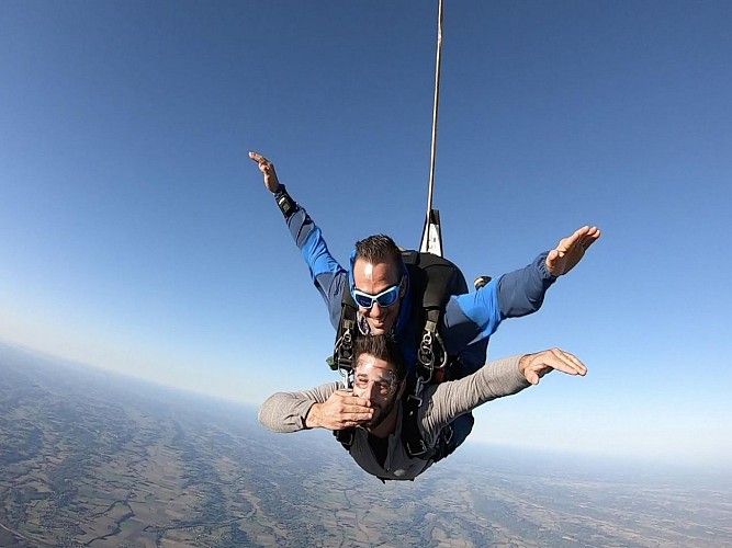 Lasclaverie Paradise 64 cph Paradise 64 (1)