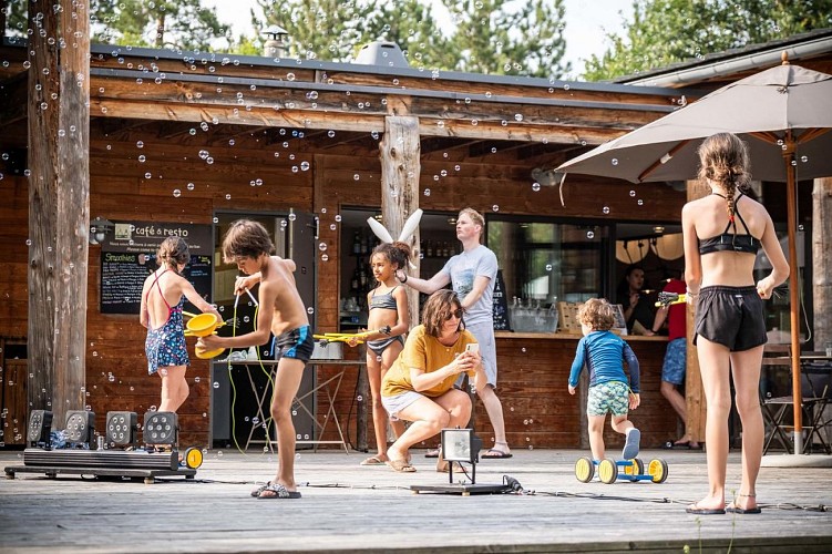 Village Huttopia Lanmary – Périgord 3