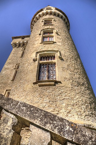 Verteuil d'agenais_tour château de Roquepiquet