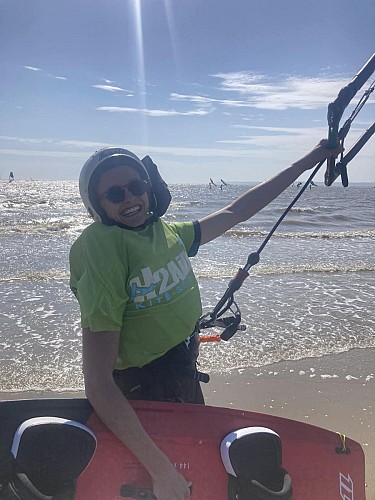 WINGFOIL AVEC H2AIR KITESCHOOL