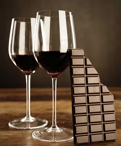 Red wine and chocolate bar