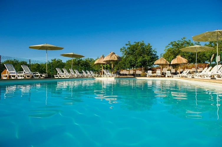 Piscine les Pastourels