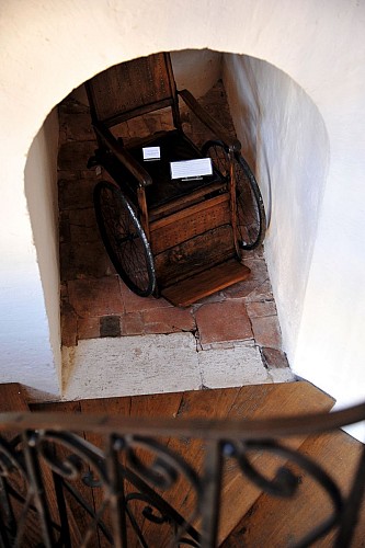 hautefort musee fauteuil roulant