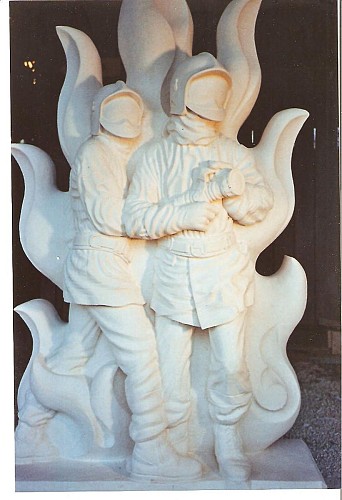 Photo pompier main 001