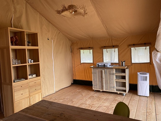 GLAMPING_PLACE_DE_LA_FAMILLE (2)