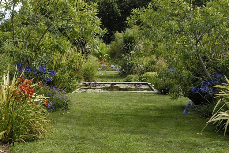 Jardin-des-barthes-Saubrigues-OTILAS