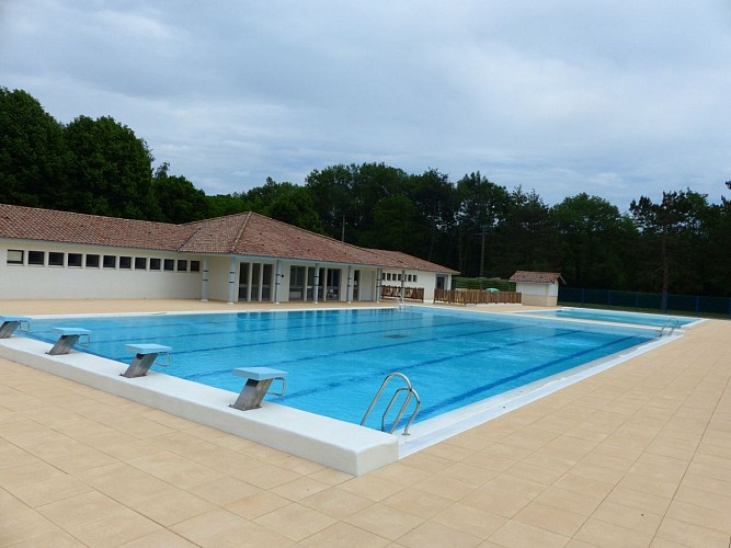 Pontacq piscine communautaire 