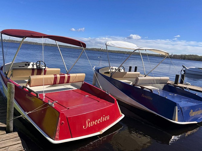 LEON_Chez Gisou_bateaux papier