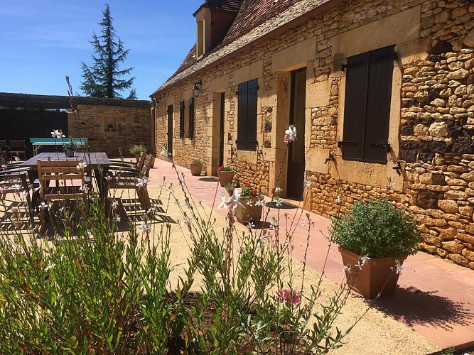 Les-Bousquies-Ouest-terrasse-3