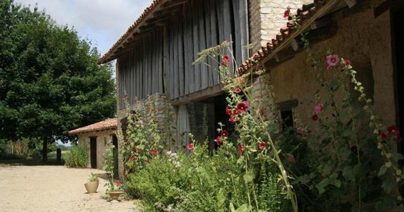 Moncontour-Terra-Villa-3