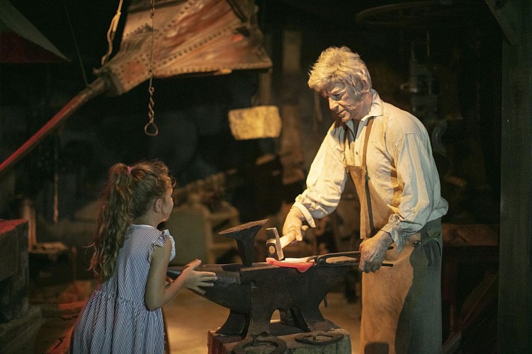 Le Cormenier_Salle des vieux métiers (forgeron)