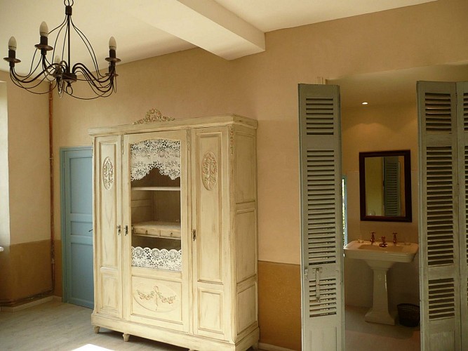 ch-compostelle-armoire