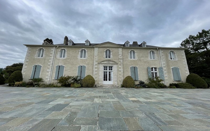 chambres d'hôtes les couettes du chateau de langladure Nay