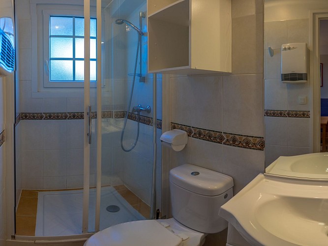 Lacquemant - Goélands 4 - Cuisine - Hendaye Tourisme (4)