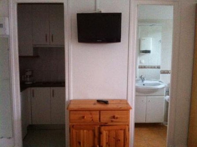 Pays Basque Hendaye Plage studio appartement 2 à 3 personnes locations de vacances bord de mer Lidwine Goélands TV Hendaye Tourisme