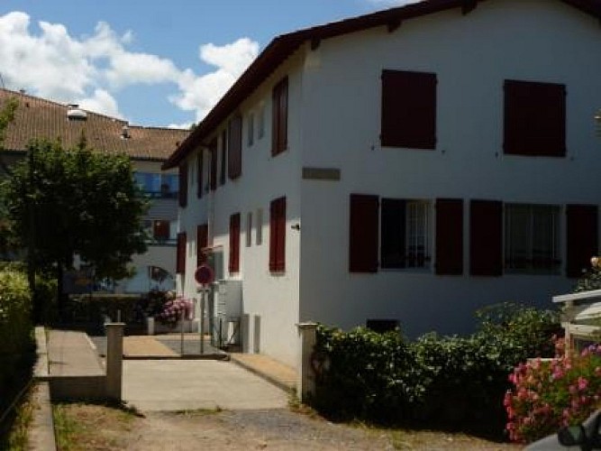 Pays Basque Hendaye Plage studio appartement 2 à 3 personnes locations de vacances bord de mer Lidwine Goélands Hendaye Tourisme