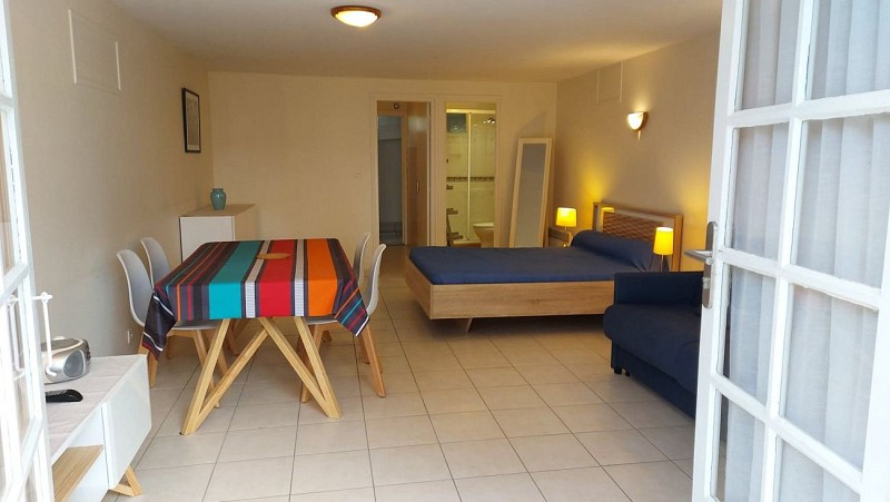 Pays Basque Hendaye Plage T1 appartement 2 à 4 personnes locations de vacances bord de mer Lidwine Goélands entrée Hendaye Tourisme