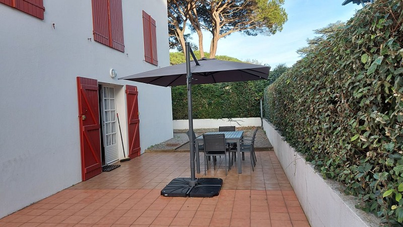 Pays Basque Hendaye Plage T3 appartement 4 à 5 personnes locations de vacances bord de mer Lidwine Goélands terrasse Hendaye Tourisme (2)