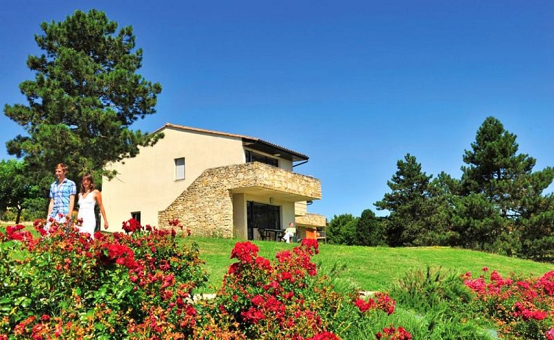 Village de vacances VTF  "Le Domaine de Peyrichoux"