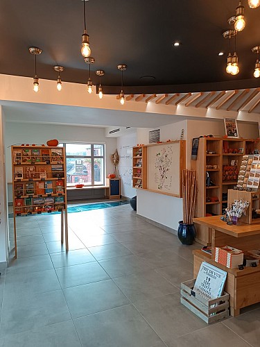 Office de Tourisme Vallée de la Dordogne - Bureau d'accueil de Collonges-la-Rouge