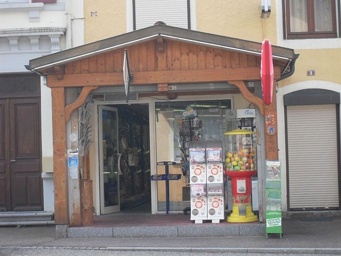 Bred - tobacco - press - grocery